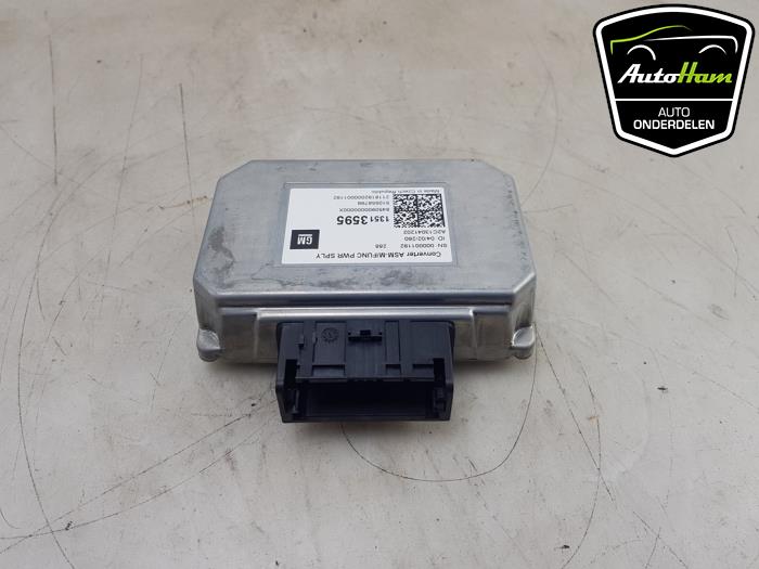 Używane DC/CD konwertor Opel Astra K 1.6 CDTI 136 16V Cena € 50,00 Procedura marży oferowane przez AutoHam