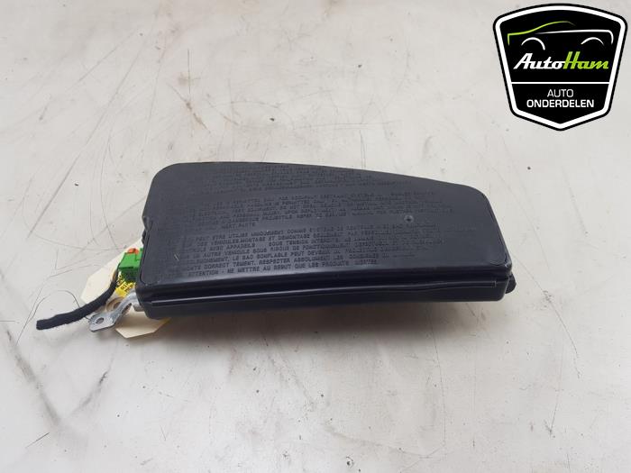 Seat airbag