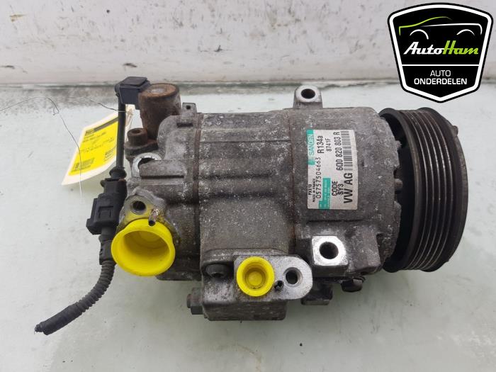 Usagé Pompe clim Skoda Fabia (6Y5) 1.4i 16V Prix € 95,00 Règlement à la marge proposé par AutoHam