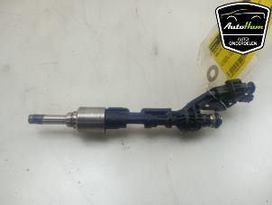 Usados Inyector (inyección de gasolina) Volvo V40 (MV) 1.6 T3 GTDi 16V Precio € 25,00 Norma de margen ofrecido por AutoHam