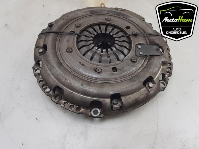 Usagé Kit embrayage (complet) Volkswagen Crafter (SY) 2.0 TDI FWD Prix € 90,75 Prix TTC proposé par AutoHam