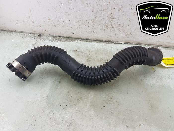 Gebrauchte Intercooler Rohr Mercedes CLA (117.3) 1.6 CLA-180 16V Preis € 25,00 Margenregelung angeboten von AutoHam