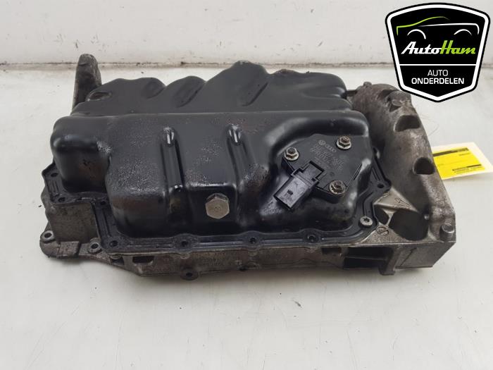 Usagé Couvercle carter Seat Leon ST (5FF) 1.4 TSI ACT 16V Prix € 95,00 Règlement à la marge proposé par AutoHam