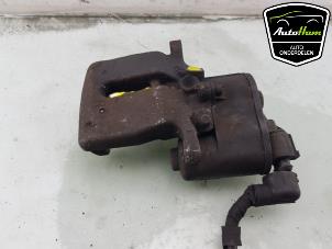 Usados Pinza de freno derecha detrás Volvo V60 I (FW/GW) 1.6 T3 16V Precio € 50,00 Norma de margen ofrecido por AutoHam