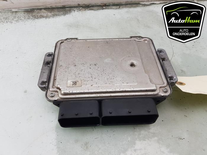Engine management computer from a Volvo V60 I (FW/GW) 1.6 T3 16V 2012