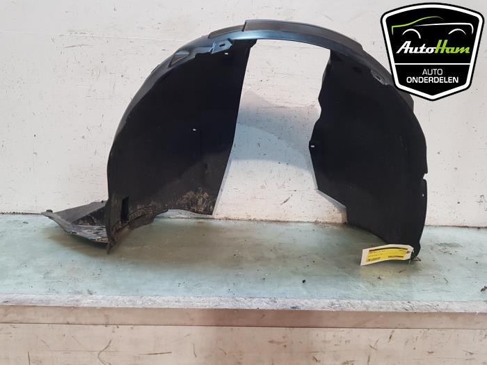Używane Nadkole Skoda Scala 1.0 TSI 110 Cena € 40,00 Procedura marży oferowane przez AutoHam