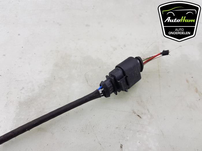 Lambda probe from a Volkswagen T-Cross 1.0 TSI 110 12V 2023