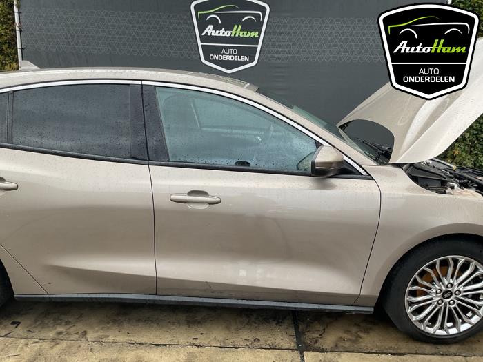 Begagnade Framdörr, 4-dörrars, höger Ford Focus 4 1.0 Ti-VCT EcoBoost 12V 125 Pris € 595,00 Marginaltabell erbjuds av AutoHam