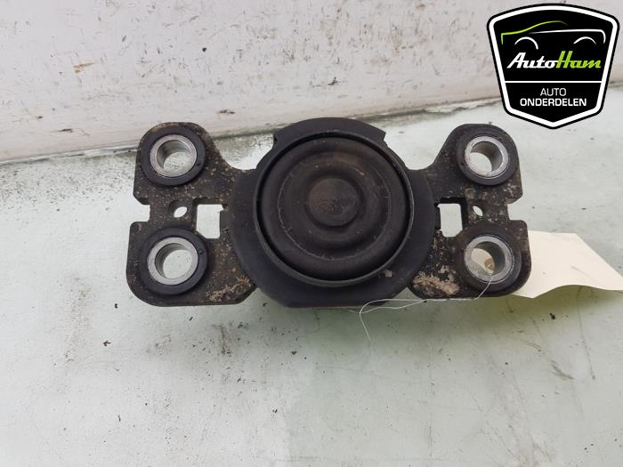 Used Engine mount Landrover Discovery Sport (LC) 2.0 TD4 150 16V Price € 50,00 Margin scheme offered by AutoHam