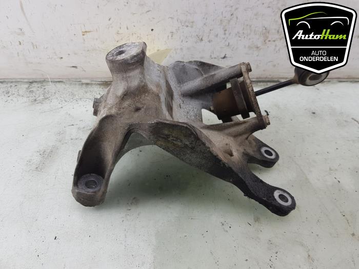 Used Engine mount Audi A4 Avant (B9) 3.0 TDI V6 24V Quattro Price € 20,00 Margin scheme offered by AutoHam