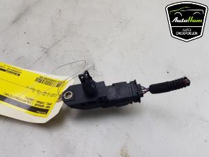 MAP-sensor (insugsrör) från en Opel Corsa F (UB/UH/UP) 1.2 Turbo 12V 100 2020