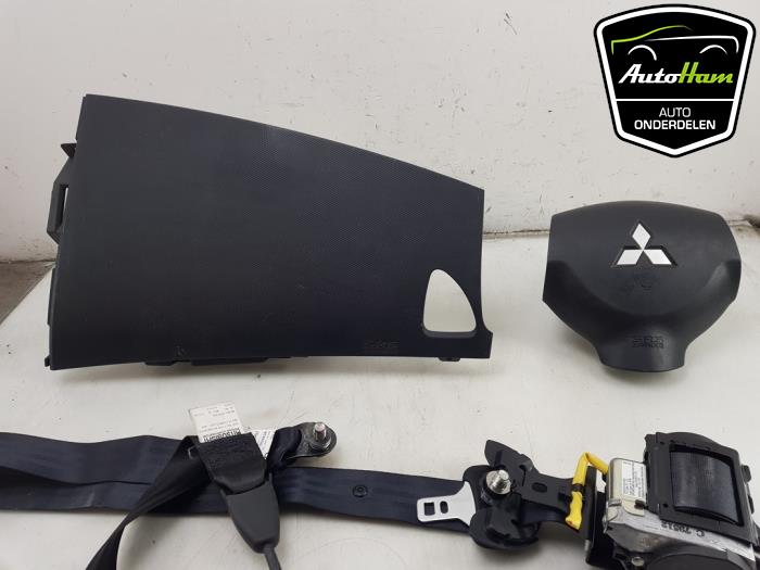 Airbag set+module Mitsubishi Outlander 2.0 16V 4x2 - 7030A026