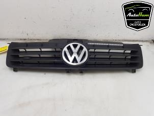 Used Grille Volkswagen Polo IV (9N1/2/3) 1.4 16V Price € 30,00 Margin scheme offered by AutoHam