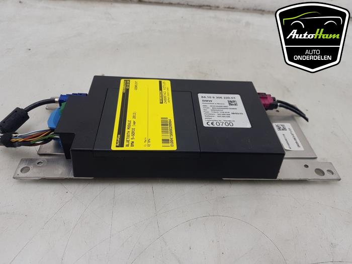 Usados Módulo de comunicación BMW 5 serie Touring (F11) 530d xDrive 24V Blue Performance Precio € 50,00 Norma de margen ofrecido por AutoHam