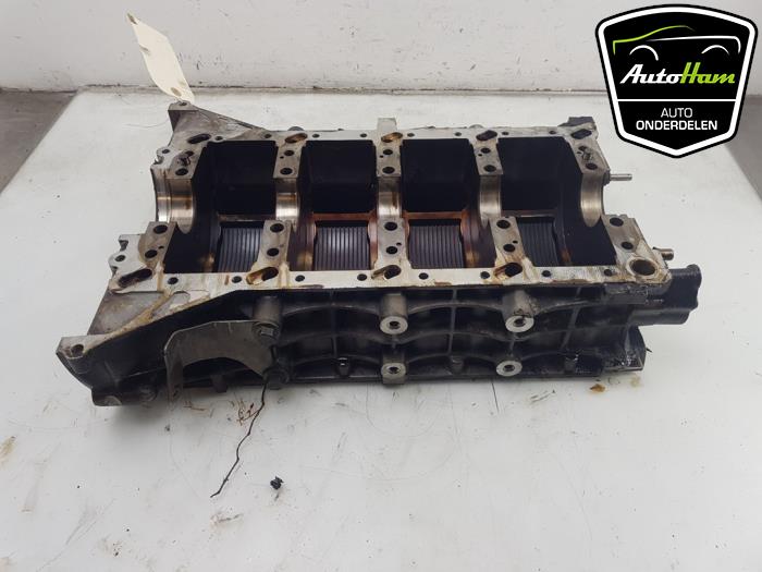 Usagé Couvercle carter Porsche Cayenne (9PA) 4.5 V8 32V Turbo Prix € 200,00 Règlement à la marge proposé par AutoHam