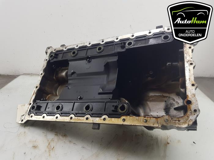 Usagé Couvercle carter Porsche Cayenne (9PA) 4.5 V8 32V Turbo Prix € 50,00 Règlement à la marge proposé par AutoHam