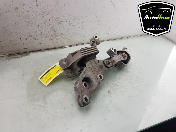 Used Engine mount Mercedes Vito (447.6) 1.6 111 CDI 16V Price € 24,20 Inclusive VAT offered by AutoHam