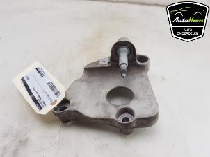 Engine mount from a Renault Twingo III (AH) ZE R80 2022