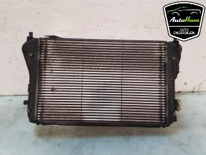 Usados Juego de refrigerador Volkswagen Passat Variant (365) 1.6 TDI 16V Bluemotion Precio € 100,00 Norma de margen ofrecido por AutoHam