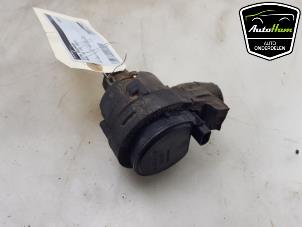 Used Additional water pump Audi A3 Sportback (8VA/8VF) 1.6 TDI Ultra 16V Price € 25,00 Margin scheme offered by AutoHam