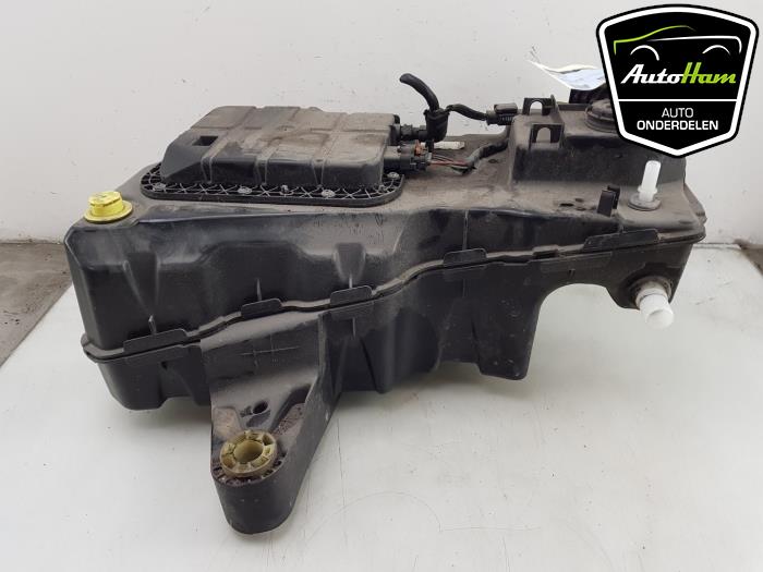 Gebrauchte Adblue Tank Opel Combo Cargo 1.5 CDTI 130 Preis € 325,00 Margenregelung angeboten von AutoHam