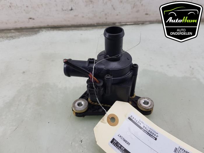 Begagnade Extra vattenpump Porsche Panamera (971G) 4.0 V8 32V Turbo Pris € 30,00 Marginaltabell erbjuds av AutoHam