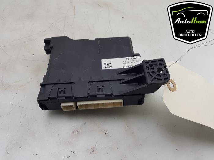 Used Cooling computer Toyota Yaris III (P13) 1.5 16V Hybrid Price € 40,00 Margin scheme offered by AutoHam