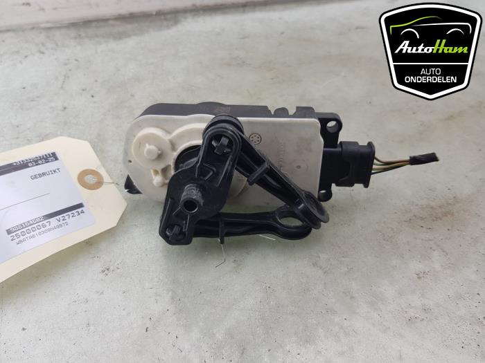 Radiator active air flap actuator