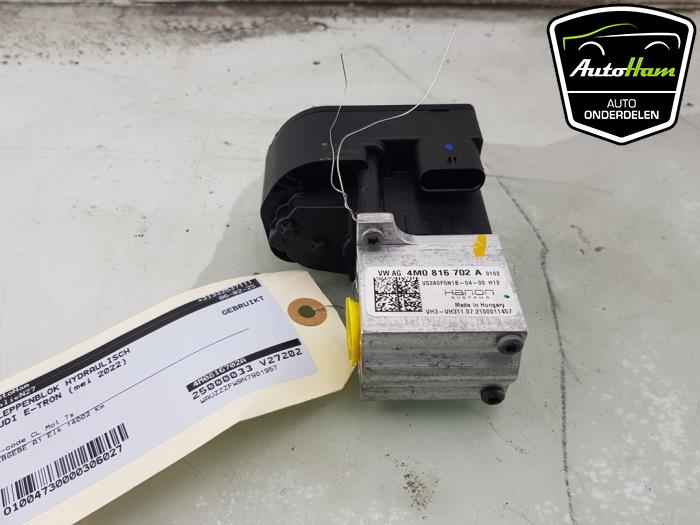 Gebrauchte Ventilblock hydraulisch Audi RS e-tron GT (F83) 93 kWh Preis € 75,00 Margenregelung angeboten von AutoHam