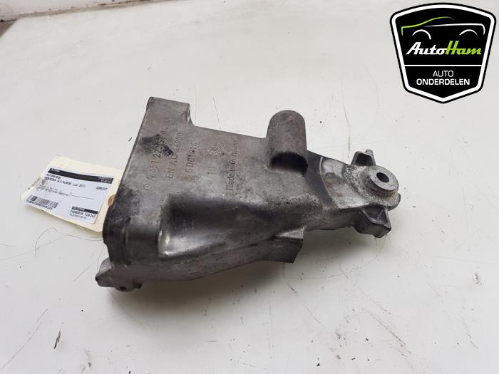 Used Engine mount Mercedes GLC Coupe (C253) 2.2 220d 16V BlueTEC 4-Matic Price € 40,00 Margin scheme offered by AutoHam