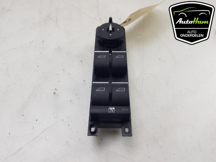 Usados Interruptor de ventanilla eléctrica Ford Kuga II (DM2) 1.6 EcoBoost 16V Precio € 20,00 Norma de margen ofrecido por AutoHam