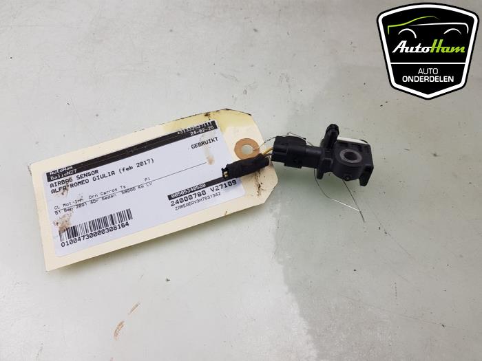 Begagnade Airbagsensor Alfa Romeo Giulia (952) 2.9 Bi-Turbo V6 24V Quadrifoglio Verde Pris € 25,00 Marginaltabell erbjuds av AutoHam