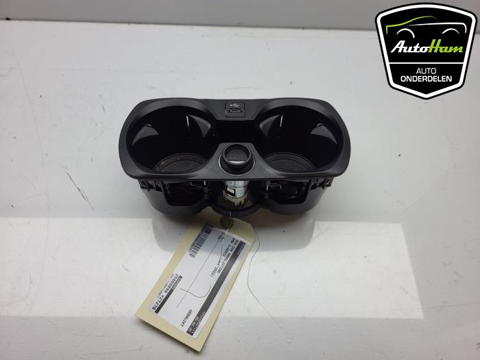 Gebrauchte Getränkehalter BMW 3 serie Touring (G21) 318i 2.0 TwinPower Turbo 16V Preis € 30,00 Margenregelung angeboten von AutoHam