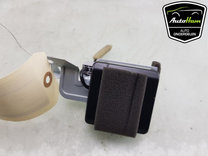 Używane Antena Mazda 3 Sport (BP) 2.0 SkyActiv-X M Hybrid 16V Cena € 15,00 Procedura marży oferowane przez AutoHam
