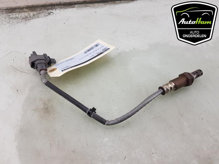 Lambda probe from a Mazda 3 Sport (BP) 2.0 SkyActiv-X M Hybrid 16V 2023