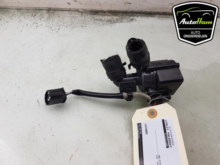 Begagnade Extra vattenpump Mazda 3 Sport (BP) 2.0 SkyActiv-X M Hybrid 16V Pris € 65,00 Marginaltabell erbjuds av AutoHam