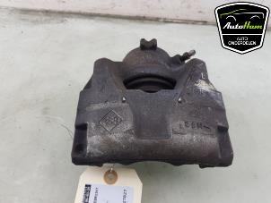 Usagé Etrier de frein avant gauche Dacia Duster (SR) 1.0 TCE 100 Bi-Fuel, Eco-G 12V Prix € 40,00 Règlement à la marge proposé par AutoHam