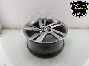 Używane Obrecz Volkswagen Golf VIII (CD1) 1.5 eTSI 16V Cena € 125,00 Procedura marży oferowane przez AutoHam