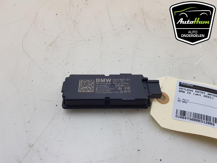 BMW iX (I20) xDrive40 77 kWh Keyless entry antennas stock
