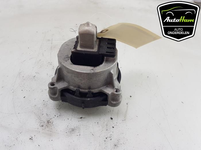Used Engine mount BMW 5 serie Touring (G31) 530i 2.0 TwinPower Turbo 16V Mild Hybrid Price € 50,00 Margin scheme offered by AutoHam