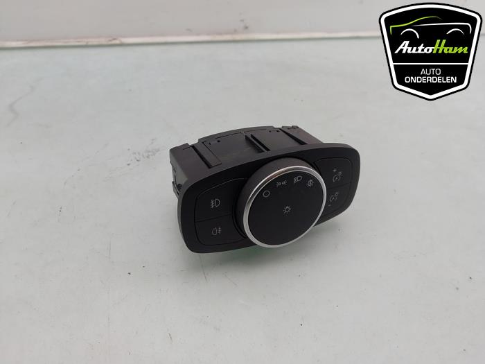 Używane Przelacznik swiatel Ford Focus 4 Wagon 1.5 EcoBoost 12V 182 Cena € 30,00 Procedura marży oferowane przez AutoHam