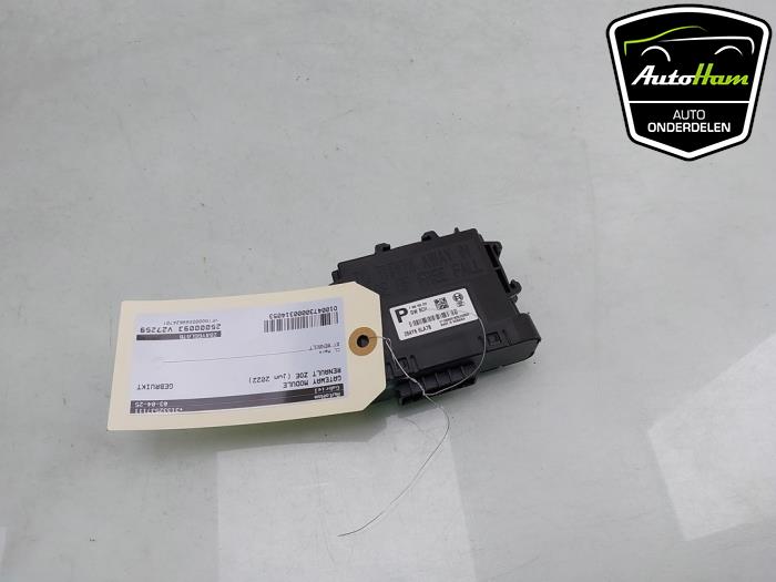 Używane Modul gateway Renault Zoé (AG) R135 Cena € 25,00 Procedura marży oferowane przez AutoHam