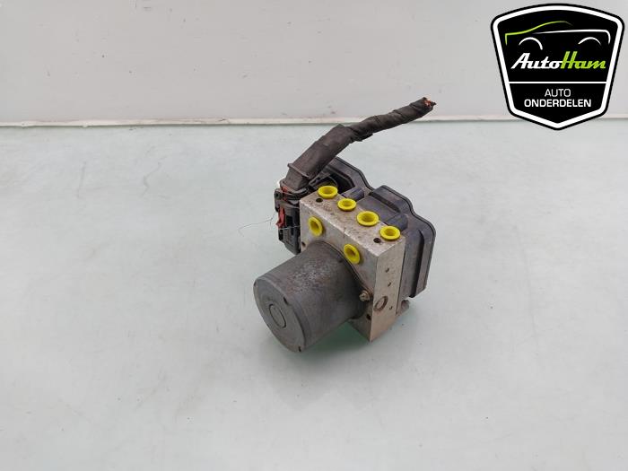 Używane Pompa ABS Volkswagen Polo VI (AW1) 1.0 MPI 12V Cena € 60,00 Procedura marży oferowane przez AutoHam
