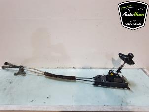 Used Gear-change mechanism Volkswagen Polo VI (AW1) 1.0 MPI 12V Price € 25,00 Margin scheme offered by AutoHam