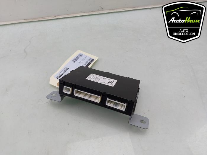 Używane Modul keyless vehicle Suzuki Swift (ZA/ZC/ZD) 1.2 16V Cena € 40,00 Procedura marży oferowane przez AutoHam
