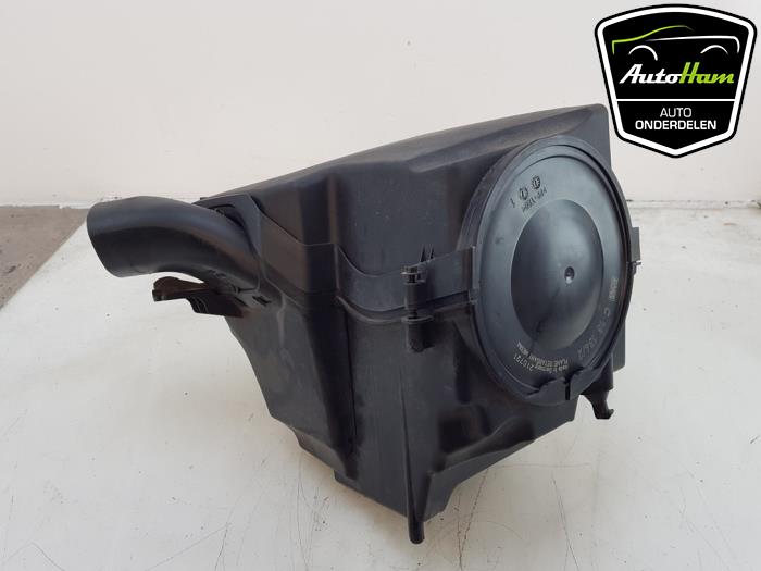 Begagnade Luftfilterhus Ford Focus 3 1.0 Ti-VCT EcoBoost 12V 125 Pris € 30,00 Marginaltabell erbjuds av AutoHam