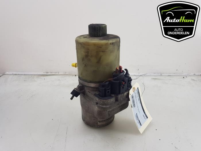 Usagé Pompe de direction Volkswagen Polo IV (9N1/2/3) 1.4 TDI 70 Prix € 95,00 Règlement à la marge proposé par AutoHam