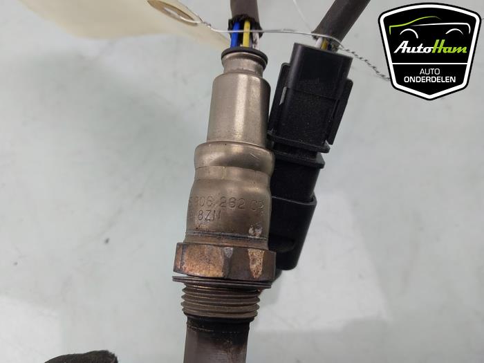 Lambda probe from a Audi A1 Sportback (GBA) 1.0 30 TFSI 12V 2020