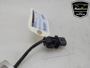 Lambda probe from a BMW 3 serie Touring (G21) 330e 2.0 TwinPower Turbo 16V 2023