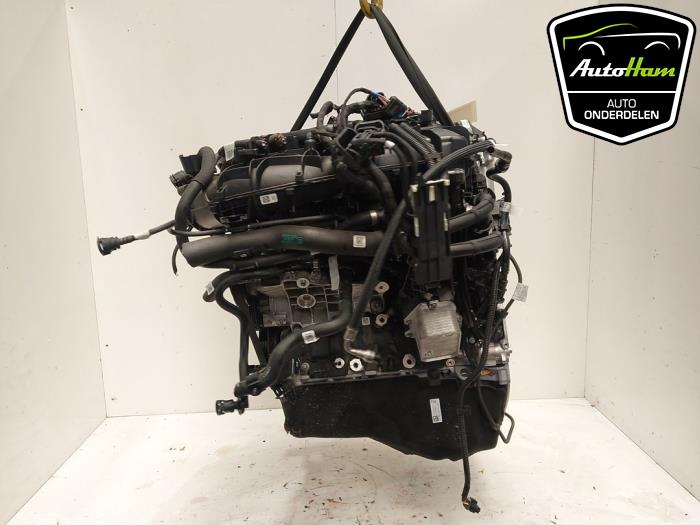 Motor van een BMW 3 serie Touring (G21) 330e 2.0 TwinPower Turbo 16V 2023